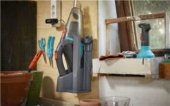 Gardena Accu Zuiger Easyclean Li Compl. 15 Gardena Accu Zuiger Easyclean Li Compl. -Gardena tuingereedschapwinkel Gardena20accu20buitenstofzuiger20easyclean20li20met20oplaadstation20 2096785380120 209340 2020 208